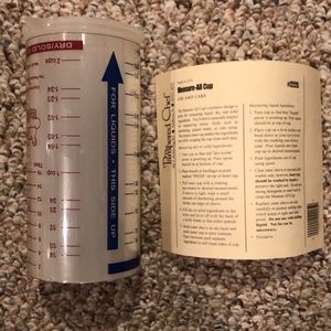 The Pampered Chef measure all cup